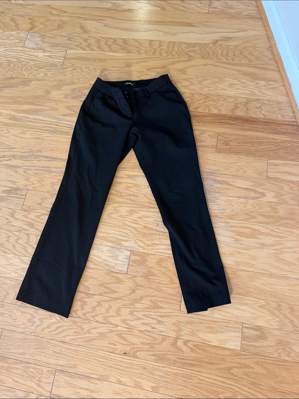 Express Stretch Editor Barely Boot Low Rise Pants in 2S - Used